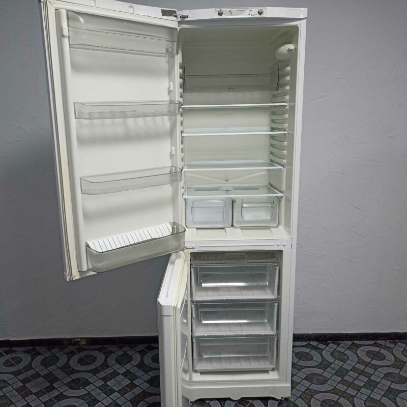 Холодильник Ariston # 17010 Техно-онлайн Ariston