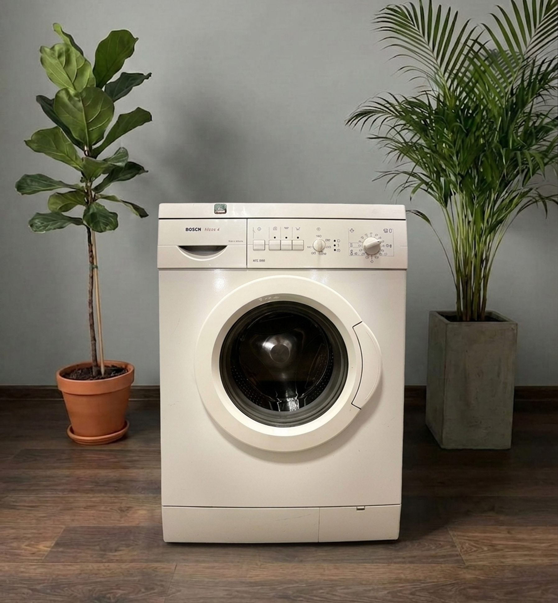 1kumfr1kumfr1kum (1) 1 Стиральная машина BOSCH 4кг/1000об — изображение 1